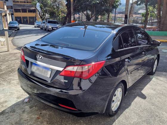 HYUNDAI HB20S 1.0 COMFORT STYLE 12V FLEX 4P MANUAL